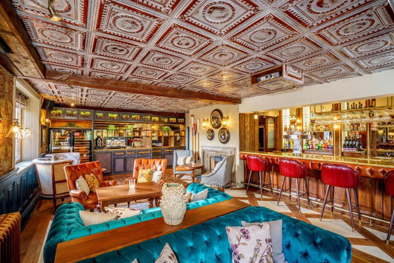 Grosvenor Pulford Hotel & Spa Екстериор снимка