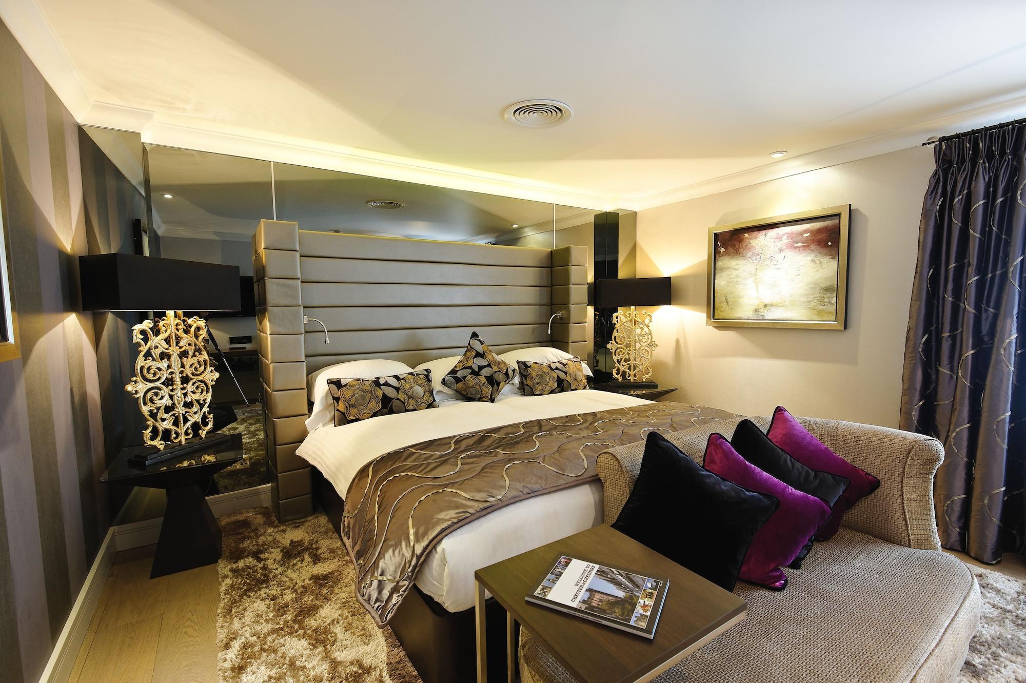 Grosvenor Pulford Hotel & Spa Екстериор снимка
