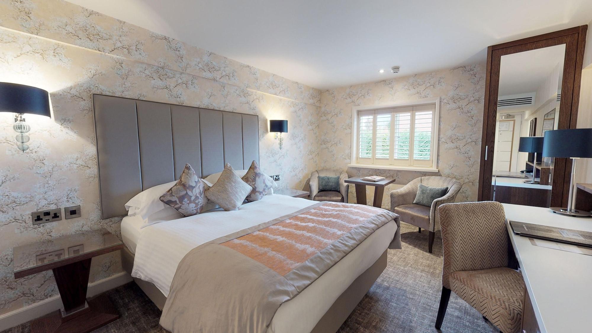 Grosvenor Pulford Hotel & Spa Екстериор снимка
