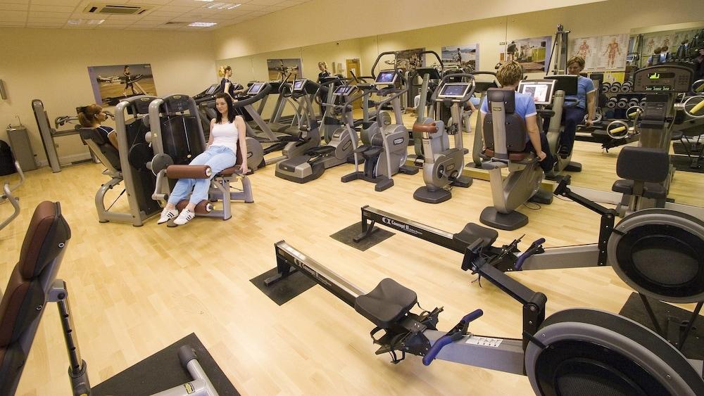 Grosvenor Pulford Hotel & Spa Екстериор снимка