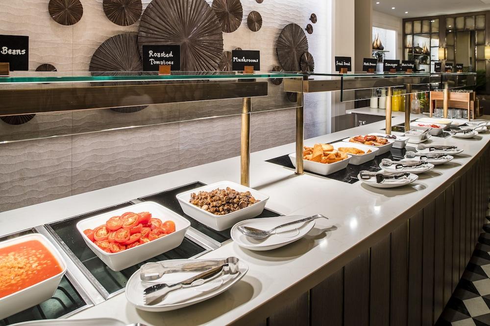 Grosvenor Pulford Hotel & Spa Екстериор снимка