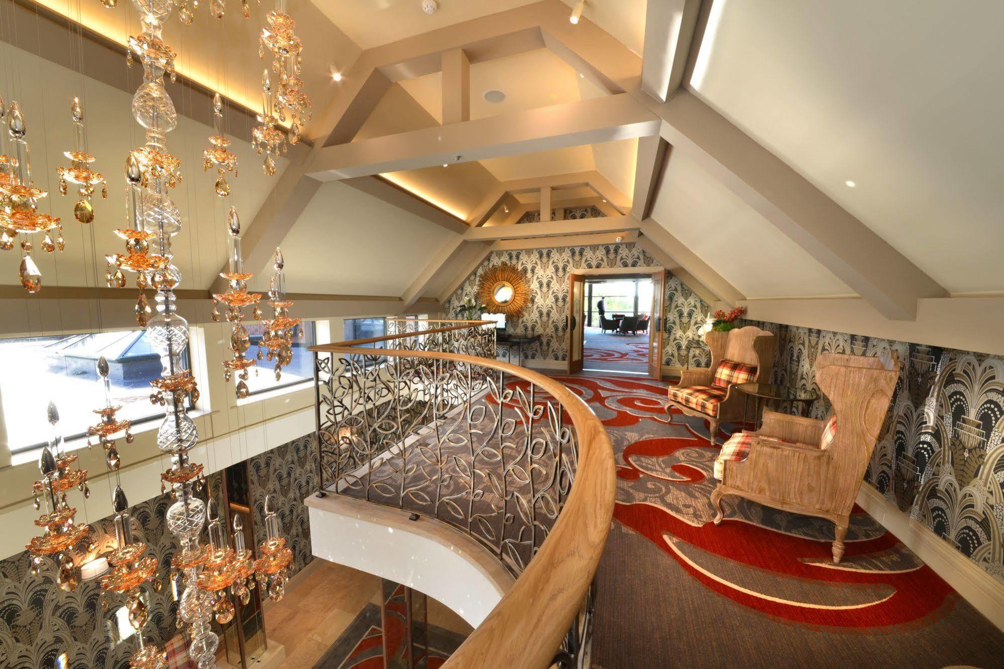 Grosvenor Pulford Hotel & Spa Екстериор снимка