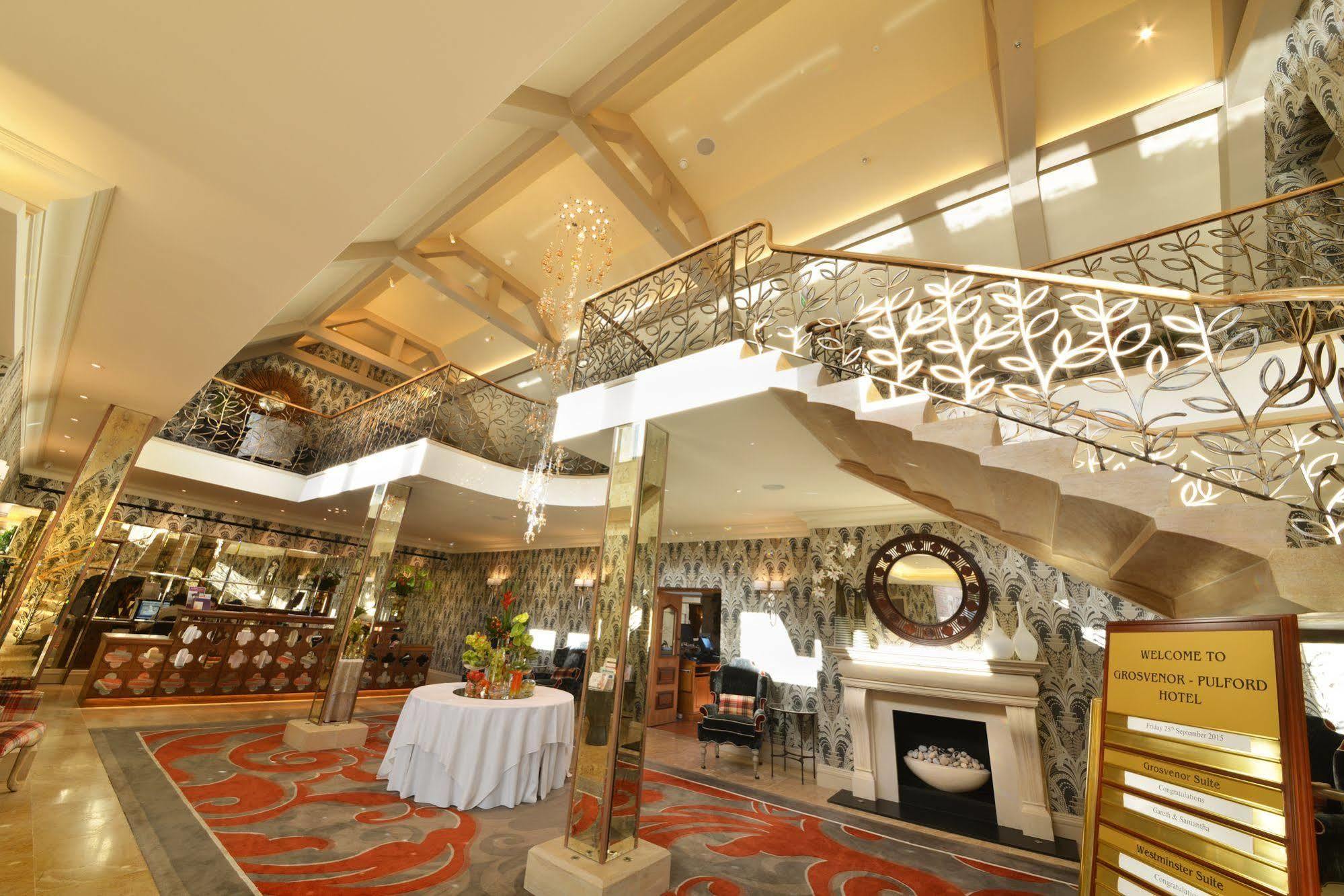 Grosvenor Pulford Hotel & Spa Екстериор снимка